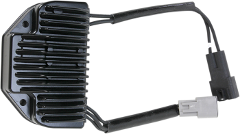 REGULATOR FXD 04-05 BLK
