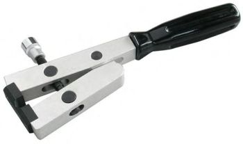 Veovõlli kaitsekummi klambri pinguti