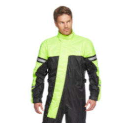 Lietui atsparus drabužis